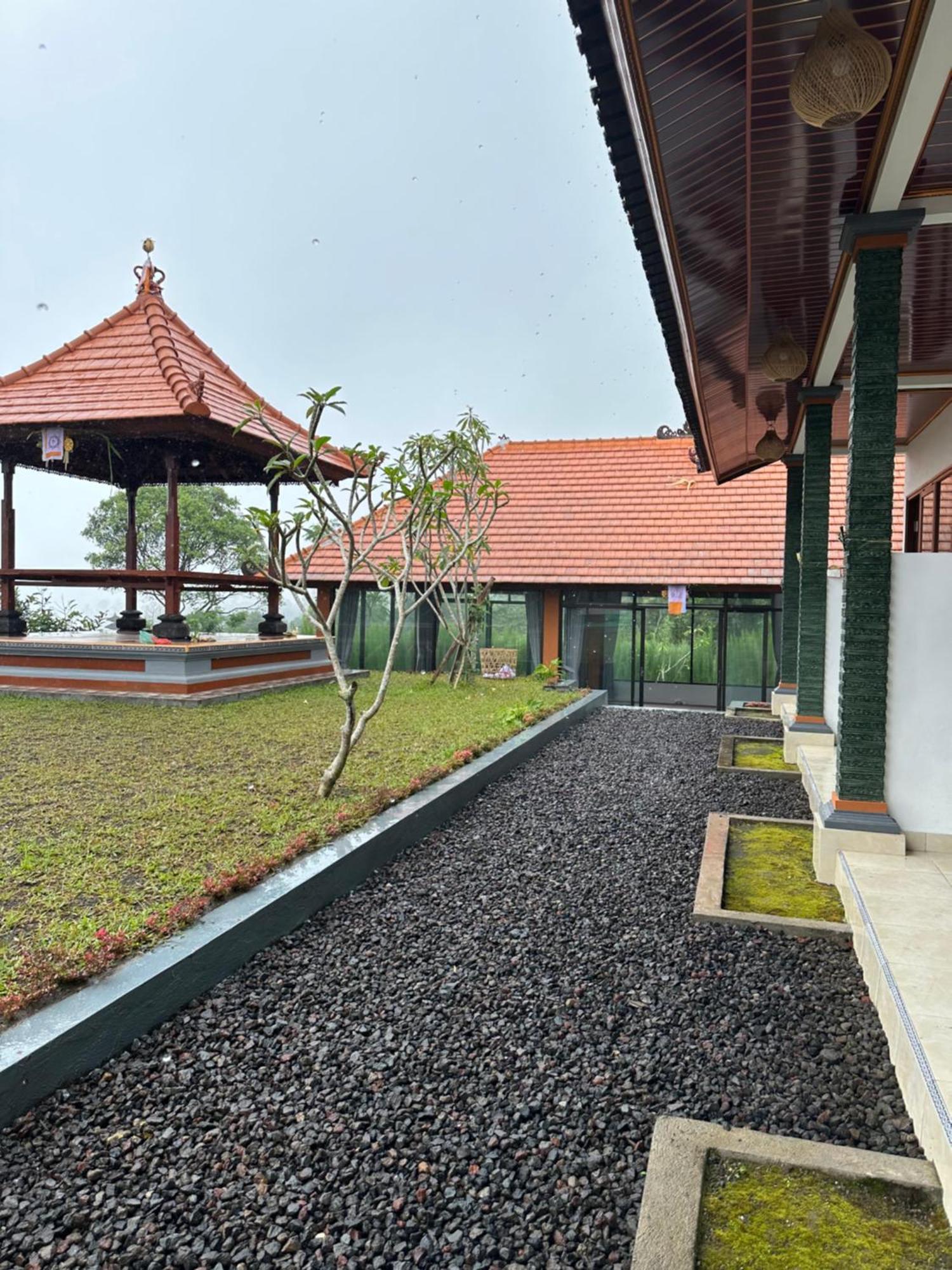 Apartament Bali Basuki Retreat Center Besakih Zewnętrze zdjęcie
